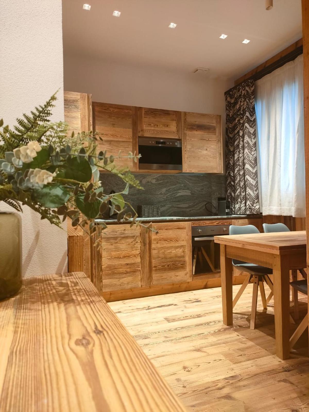 Fior Di Roccia Apartments- In Centro Cervinia, Sauna Privata, Matterhorn Dream Breuil-Cervinia Exterior photo